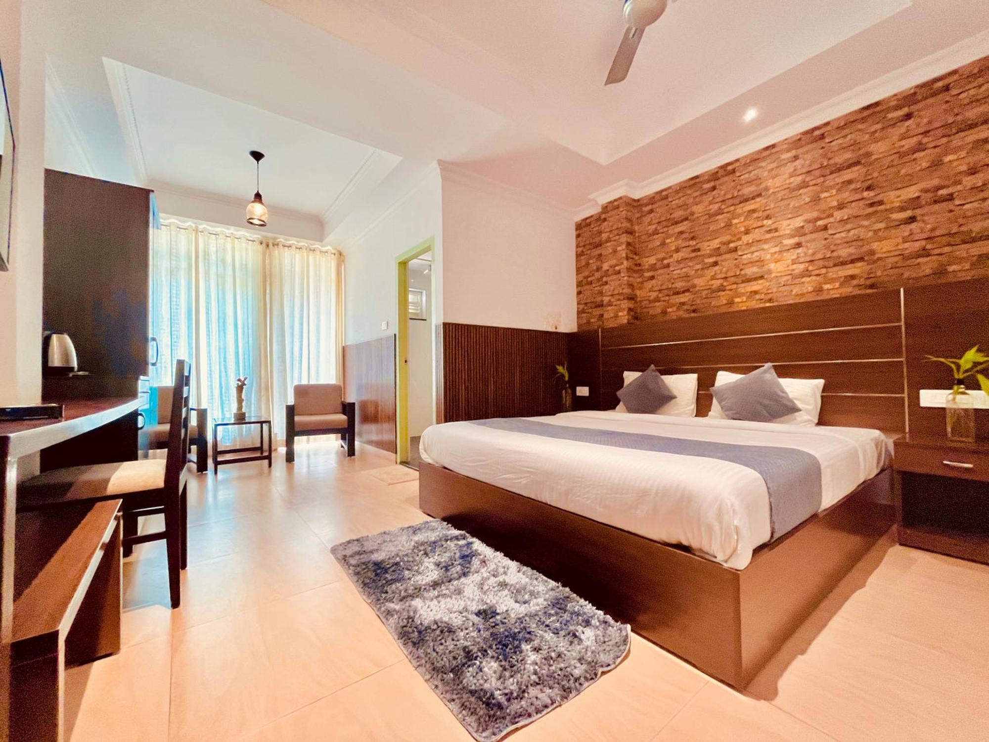 Pearl Grand Boutique Cottage In Omaxe Anandam Vrindavan - #Premium Ac Rooms With Balcony #Big Parking #Lift #Garden #Peaceful Area #Near Prem Mandir #Property Of The Year #Most Awarded 외부 사진