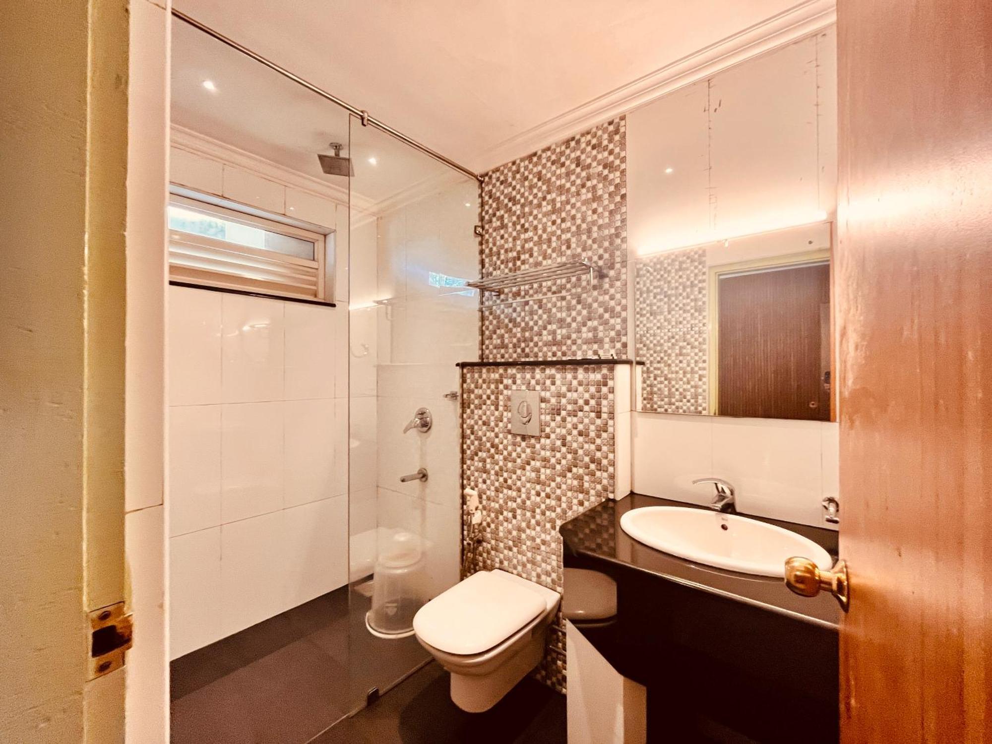 Pearl Grand Boutique Cottage In Omaxe Anandam Vrindavan - #Premium Ac Rooms With Balcony #Big Parking #Lift #Garden #Peaceful Area #Near Prem Mandir #Property Of The Year #Most Awarded 외부 사진